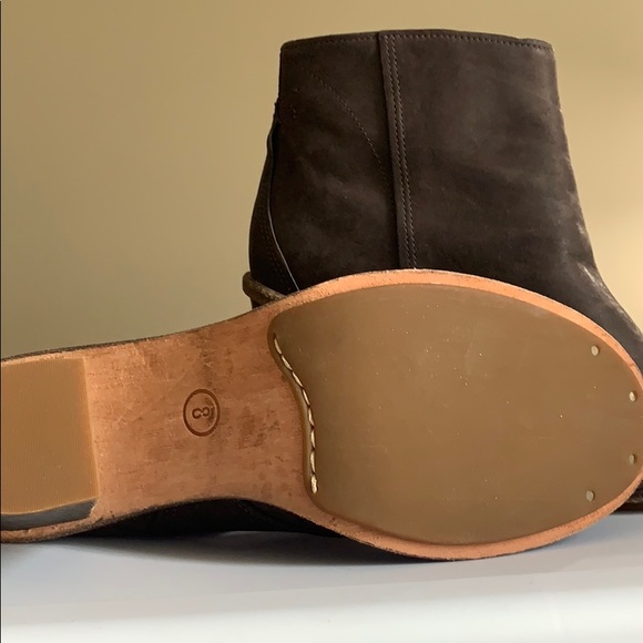 Timberland Boot Company Black Leather Ankle Bootie - Picture 4 of 6